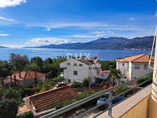 MARČELJEVA DRAGA - appartamento 110m2, DB+2S, 2° piano con una bellissima vista sul mare + garage