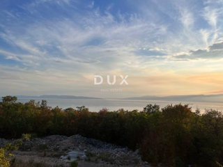 KOSTRENA - Terreno edificabile pronto vicino al mare!