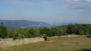 ISTRIA, KAVRAN - Attraente terreno edificabile con vista mare