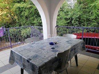 ISOLA DI KRK, DOBRINJ, HLAPA - casa con due appartamenti