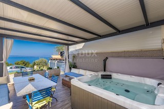 KLENOVICA - Casa bifamiliare con jacuzzi e vista mare