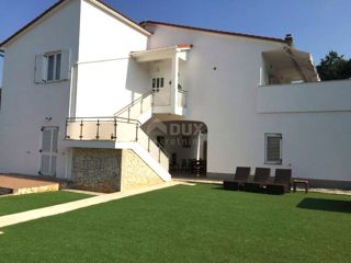 ISTRIA, MEDULINO Casa con cortile immersa nella natura vicino al mare