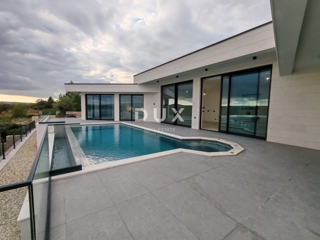 ZADAR, POSEDARJE - Incantevole villa al piano terra con vista panoramica sul mare!