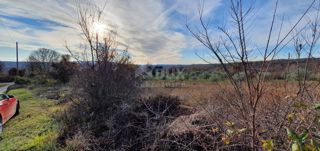 ISTRIA, BARBAN - Terreno con concessione edilizia valida e utenze pagate, bellissima vista fino al mare