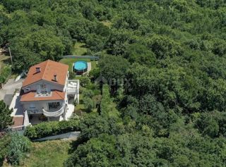 CRIKVENICA, GRIŽANE - Bellissima casa indipendente con piscina e vista mare!