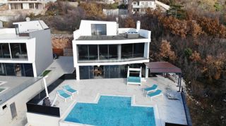 CRIKVENICA - Impressionante villa moderna con piscina!