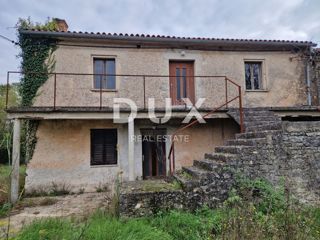 ISTRIA, BARBAN - Casa in pietra da ristrutturare in piccolo insediamento