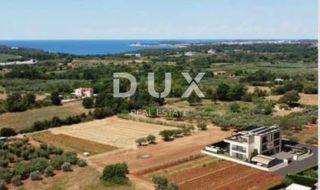 ISTRIA, PARENZO - Villa unica con quattro unità abitative separate