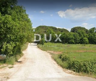 PARENZO - terreno edificabile 1000m2 CON PERMESSO DI COSTRUZIONE!!!, 500m dal mare