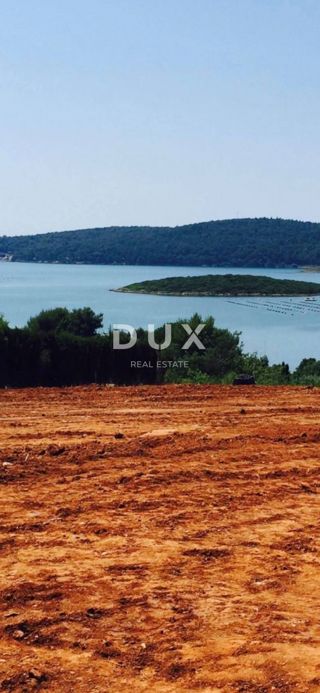 ISTRIA, MEDOLINO - Terreno edificabile con spettacolare vista mare!