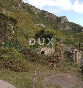 GRIŽANE, BELGRADO - Terreno edificabile con casa fatiscente in ottima posizione