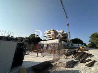 PETRČANE - Attico di lusso con tre camere da letto - Vista mare!!
