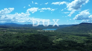 ISTRIA, MONTONA - Il Paradiso di Montona - una tenuta con vista su Butoniga, Učka e la foresta di tartufi