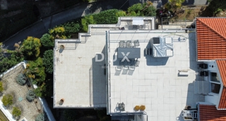 OPATIJA, OPATIJA - Appartamento di 130 m2 in una villa austro-ungarica con parcheggio di 60 m2