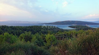 RAB, LOPAR Terreno edificabile con una bellissima vista! Ultimo in fila!