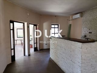 Locale commerciale Štinjan, Pula, 141,48m2