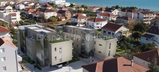 Trogir, Center, 3-bedroom apartment 73 m2, new building, parking