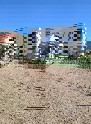 K. Novi, Rudine, casa indipendente con annesso. edificio e giardino 550 m2
