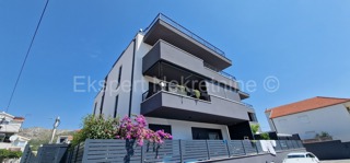 Trogir, Center, 3-bedroom apartment 160 m2, new construction, TOP location!!!
