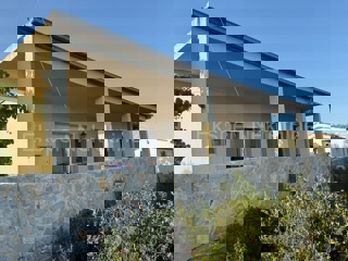 Trogir-Dintorni, Drvenik Mali, due case 83m2 + 47m2, 200m dal mare