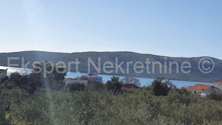 Seget Vranjica, terreno edificabile 1630 m2, vista mare