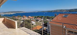Seget D., penthouse 2-bedroom 106 m2, panoramic sea view