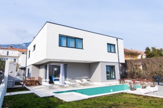 Kaštel Kambelovac, complesso di due ville ciascuna di 250 m2 con piscine