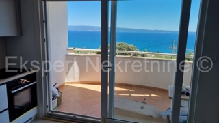 Spalato, Žnjan, confortevole bilocale 84m2, vista mare, garage 16m2