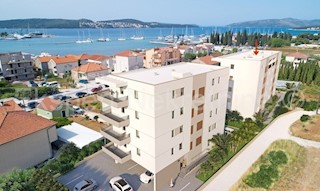 Seget Donji, attico 105 m2 + terrazzo 56 m2, nuova costruzione, vista mare