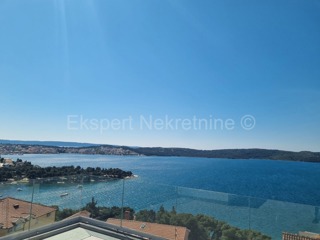 Trogir, Čiovo, attico con 2 camere da letto 72m2 + terrazza sul tetto 74m2, vista mare