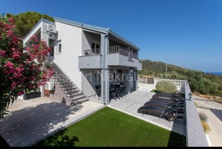 Čiovo, Okrug G. detached house 192 m2 on two floors, sea view,