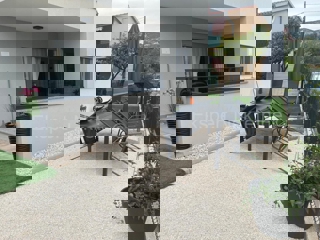 Kaštel Štafilić, appartamento bilocale 53,2m2 con giardino 100m2 e posto auto