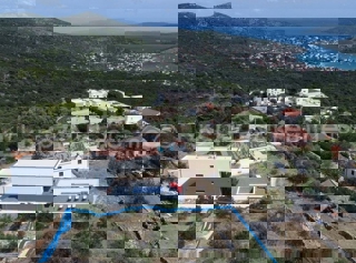 Vinišće, terreno edificabile 534 m2, vista mare, a 1,5 km dal mare