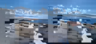 Ciovo, Okrug G, penthouse 85m2 + 40m2 roof terrace + 25m2 swimming pool on the terrace