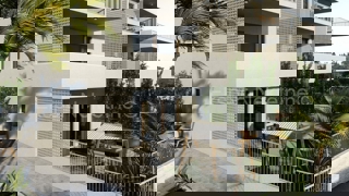 Ciovo, Slatine, 2-bedroom apartment 61 m2, 2nd floor, only 70 m from the sea, swimming pool