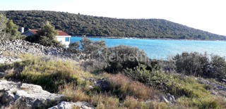 Vinišće, uvala stariTrogir, agricoltura. terreno 837 m2, prima fila al mare