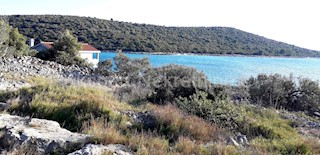 Vinišće, uvala stariTrogir, agricoltura. terreno 837 m2, prima fila al mare