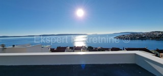 Čiovo, Okrug G., penthouse 79m2 + 124m2 roof terrace, panoramic view