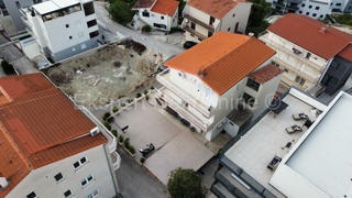 Podstrana, Strožanac, casa indipendente con 6 appartamenti, a 230 m dal mare