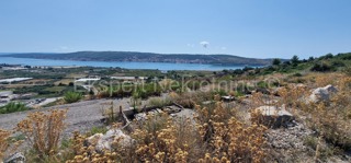 Trogir, Plano, agricultural land 3296 m2, sea view, road