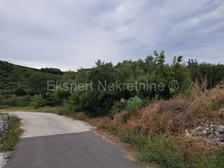 Čiovo, Okrug Donji, terreno edificabile di 500 m2, conveniente, posizione tranquilla
