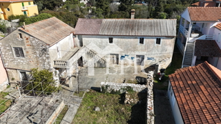 UGLJAN - SECOLARE CASA DA RISTRUTTURARE