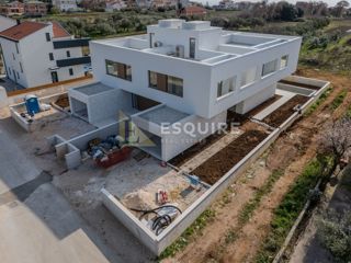 Casa Bibinje, 400m2