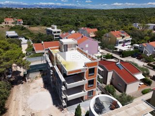 Appartamento Petrčane, Zadar - Okolica, 110m2