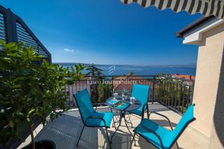 Crni mol penthouse  due appartamenti, Crikvenica