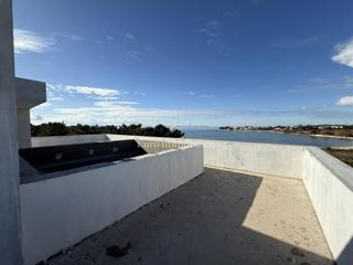 Zara - Attico con terrazza sul tetto, piscina e vista mare