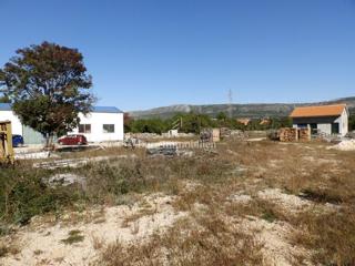 Dubrava, Sebenico - terreno edificabile con capannone