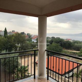Appartamento con bellissima vista sul mare