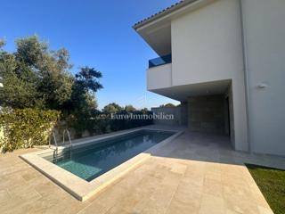 Moderna nuova casa con piscina, Malinska