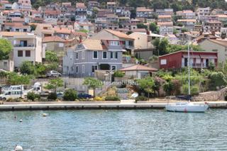 Casa con vista mare vicino alla spiaggia di Banj - Šibenik